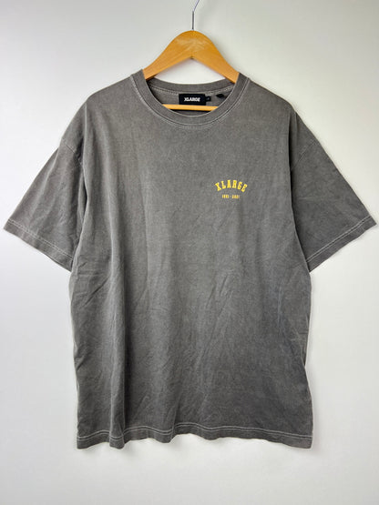 【中古品】【メンズ】 XLARGE エクストララージ 22SS EAGLE LOGO S/S TEE 101222011049 イーグルロゴ ショートスリーブ Tシャツ 半袖 トップス 147-260803-kk-33-hon カラー：チャコール 万代Net店
