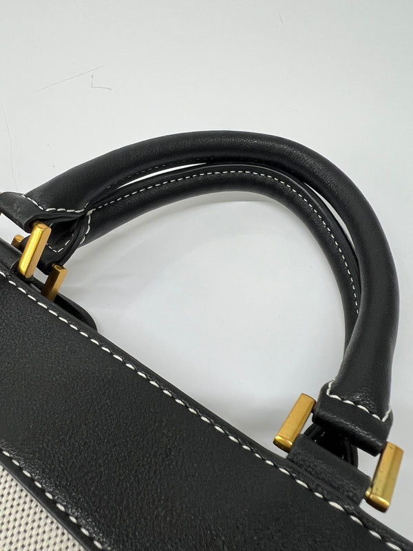 【中古品】【レディース】 GUESS ゲス BAG KATEY LUXURY SATCHEL HA787026 ケイティ ラグジュアリー サッチェル カバン 2WAYバッグ 188-260815-kk-18-hon カラー：ホワイト/ブラック 万代Net店
