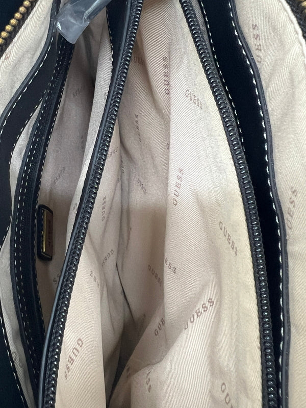 【中古品】【レディース】 GUESS ゲス BAG KATEY LUXURY SATCHEL HA787026 ケイティ ラグジュアリー サッチェル カバン 2WAYバッグ 188-260815-kk-18-hon カラー：ホワイト/ブラック 万代Net店