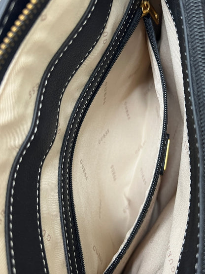 【中古品】【レディース】 GUESS ゲス BAG KATEY LUXURY SATCHEL HA787026 ケイティ ラグジュアリー サッチェル カバン 2WAYバッグ 188-260815-kk-18-hon カラー：ホワイト/ブラック 万代Net店