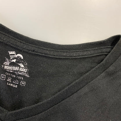 【中古品】【メンズ】 MOMOTARO JEANS 桃太郎ジーンズ VNECK S/S TEE Vネック ショートスリーブ Tシャツ 出陣 半袖 145-260721-as-13-izu サイズ：L カラー：ブラック 万代Net店