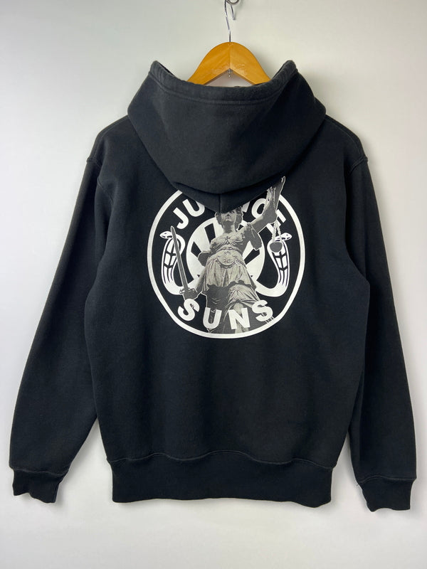 【中古品】【メンズ】 ANDSUNS アンドサンズ × JUSTICE ジャスティス 別注 コラボ LADY JUSTICESUNS PULLOVER HOODIE レディー ジャスティスサンズ プルオーバーフーディー トップス プルオーバーパーカー 147-260803-kk-30-hon カラー：ブラック 万代Net店