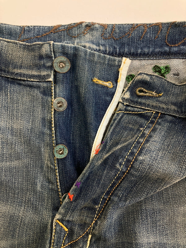 【中古品】【メンズ/レディース】 DIESEL DENIM GALLERY ディーゼルデニムギャラリー EMBROIDERED DISTRESSED DENIM PANTS 刺繍ディストレスドデニムパンツ ボトムス 152-260917-YS-10-hon サイズ：28 カラー：インディゴ 万代Net店