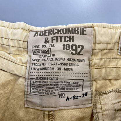 【中古品】【メンズ】 Abercrombie&Fitch アバークロンビーアンドフィッチ BUGGY CARGO SHORTS 02843-4829-4994 バギー カーゴ ショーツ ショートパンツ 157-260721-as-16-izu サイズ：36 カラー：ベージュ 万代Net店