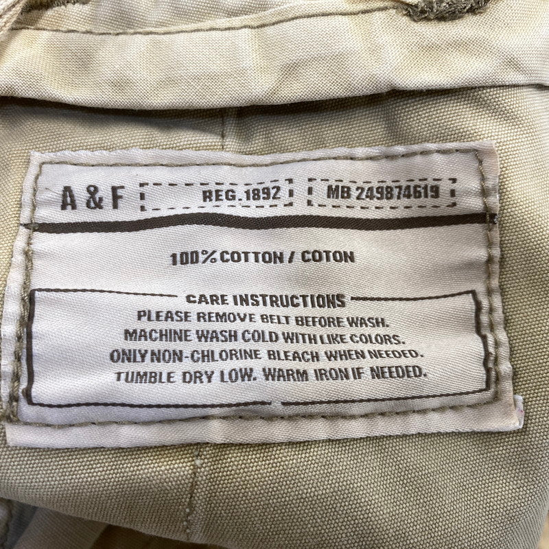 【中古品】【メンズ】 Abercrombie&Fitch アバークロンビーアンドフィッチ BUGGY CARGO SHORTS 02843-4829-4994 バギー カーゴ ショーツ ショートパンツ 157-260721-as-16-izu サイズ：36 カラー：ベージュ 万代Net店