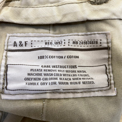 【中古品】【メンズ】 Abercrombie&Fitch アバークロンビーアンドフィッチ BUGGY CARGO SHORTS 02843-4829-4994 バギー カーゴ ショーツ ショートパンツ 157-260721-as-16-izu サイズ：36 カラー：ベージュ 万代Net店