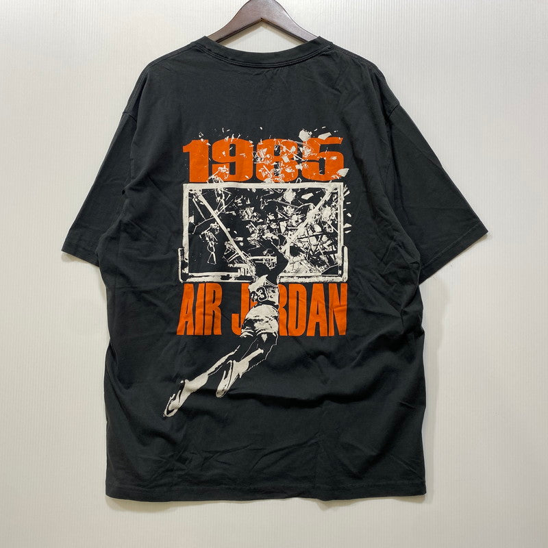 【中古品】【メンズ】 NIKE ナイキ JORDAN BROOKLYN MEN'S OVERSIZED GRAPHIC T-SHIRT IB3297-045 ジョーダン ブルックリン オーバーサイズ グラフィック Tシャツ 半袖 148-260721-as-20-izu サイズ：XL カラー：ブラック 万代Net店