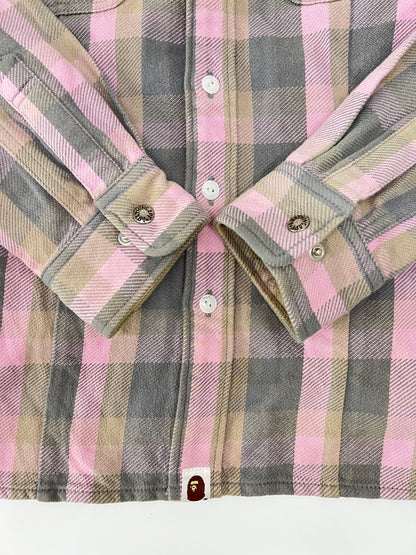 【中古品】【レディース】 A BATHING APE アベイシングエイプ L/S HEAVY FLANNEL CHECK SHIRT ロングスリーブ ヘビーフランネルチェックシャツ 長袖 トップス 142-260803-kk-22-hon サイズ：S カラー：ピンク/カーキ 万代Net店