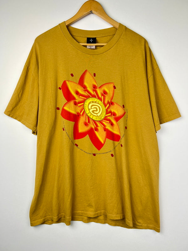 【中古品】【メンズ】 Travis Scott CACTUS JACK トラヴィス・スコット カクタスジャック FLOWER T-SHIRT フラワー Tシャツ 半袖 トップス 142-260801-kk-21-hon サイズ：2XL カラー：MUSTARD 万代Net店
