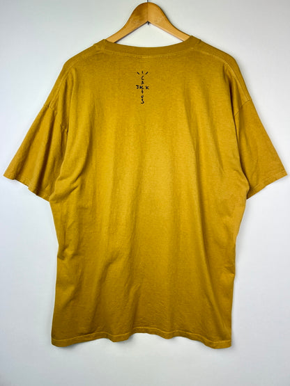 【中古品】【メンズ】 Travis Scott CACTUS JACK トラヴィス・スコット カクタスジャック FLOWER T-SHIRT フラワー Tシャツ 半袖 トップス 142-260801-kk-21-hon サイズ：2XL カラー：MUSTARD 万代Net店