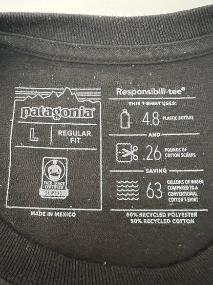 【中古品】【メンズ】 patagonia パタゴニア Long-Sleeved P-6 Logo Responsibili-Tee STY39161 ロングスリーブ P-6 ロゴ レスポンシビリティー トップス 144-260808-SH-17-hon サイズ：L カラー：ブラック 万代Net店