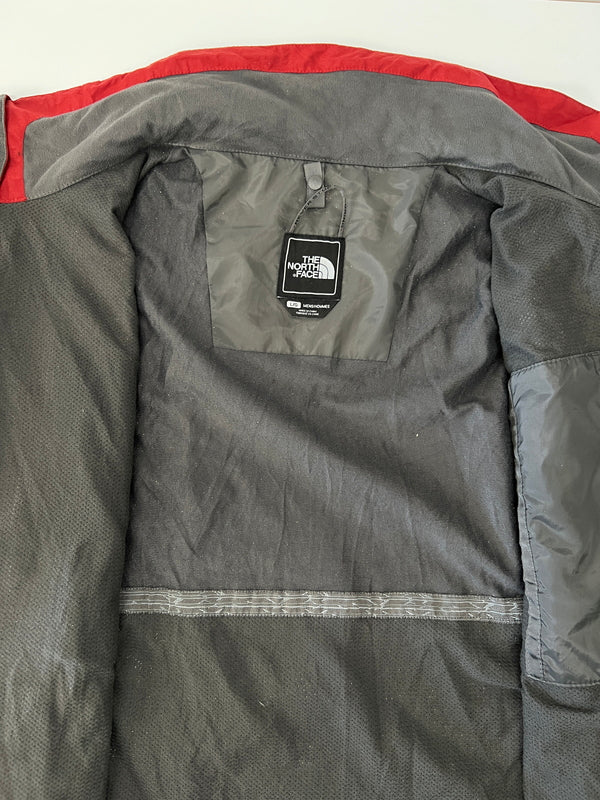【現状渡し品】【メンズ】 THE NORTH FACE ザノースフェイス Mountain Jacket AA3U マウンテンジャケット アウター 144-260809-SH-08-hon サイズ：L/G カラー：レッド グレー 万代Net店