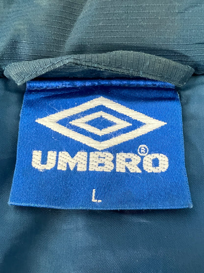 【現状渡し品】【メンズ】 UMBRO アンブロ Padding Bench Coat 中綿ベンチコート アウター 146-260809-SH-07-hon サイズ：L カラー：ネイビー/グレー 万代Net店