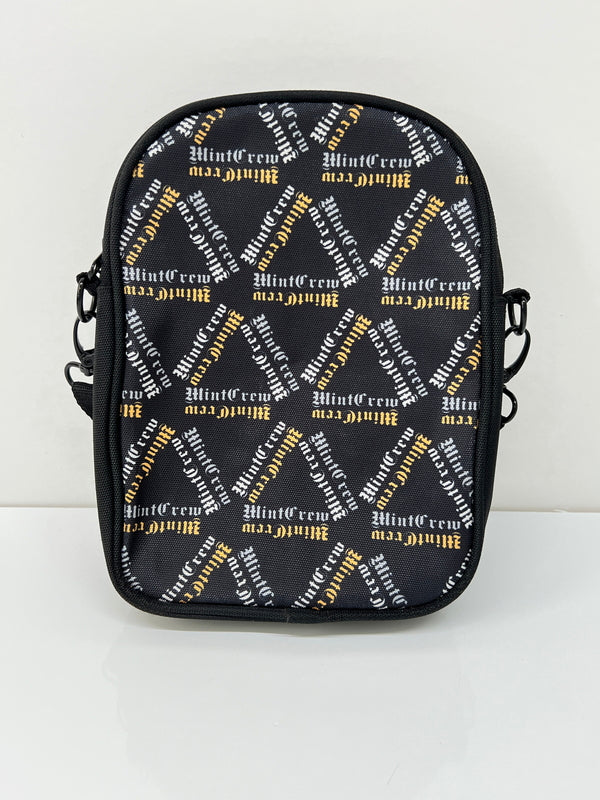 【中古品】【メンズ】 MINTCREW ミントクルー SHOULDER BAG ショルダーバッグ カバン ボディバッグ 188-260815-kk-13-hon カラー：ブラック 万代Net店