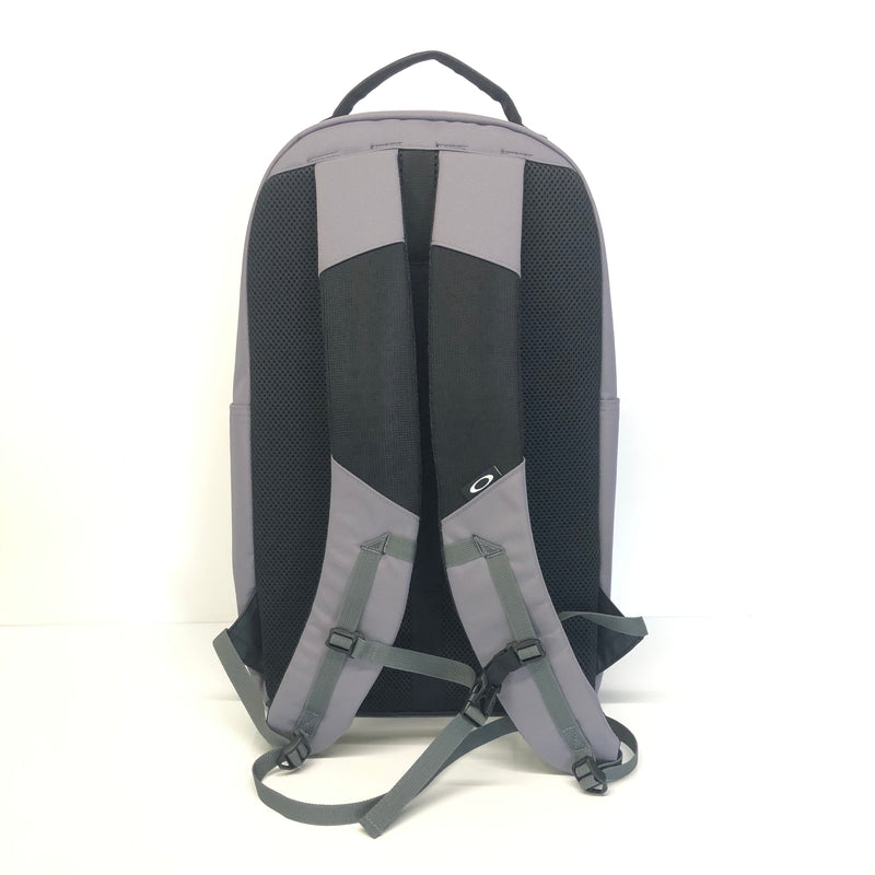 【中古品】【メンズ】 OAKLEY オークリー ESSENTIAL WR BACKPACK M 7.0 FOS901412-8A7 エッセンシャル WR バックパック カバン リュック 188-260808-kk-10-hon カラー：グレー 万代Net店