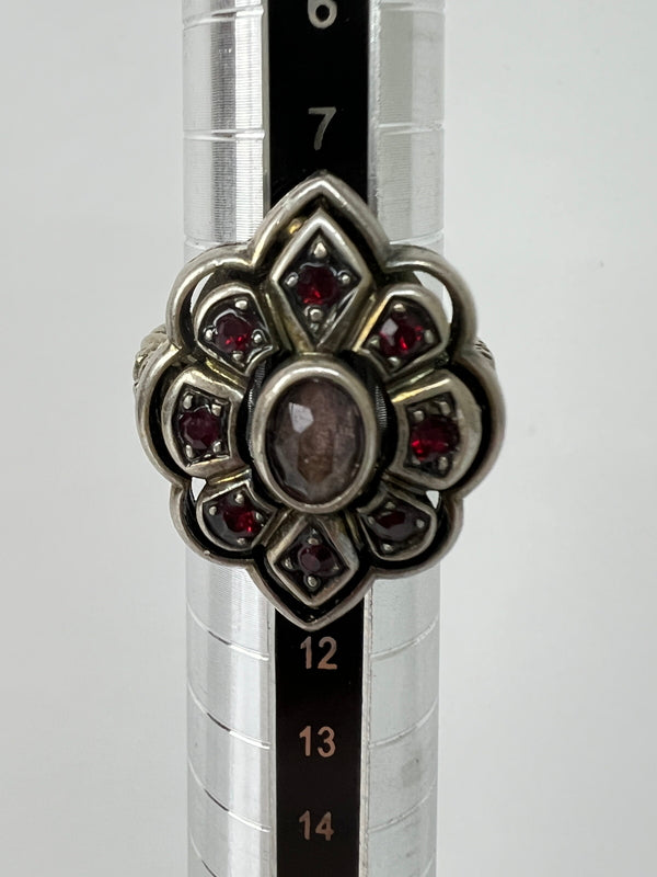 【中古品】【レディース】 GUCCI グッチ FLOUR STONE RING フラワー ストーンリング アクセサリー 指輪 183-260727-kk-06-hon サイズ：10 カラー：シルバー 万代Net店