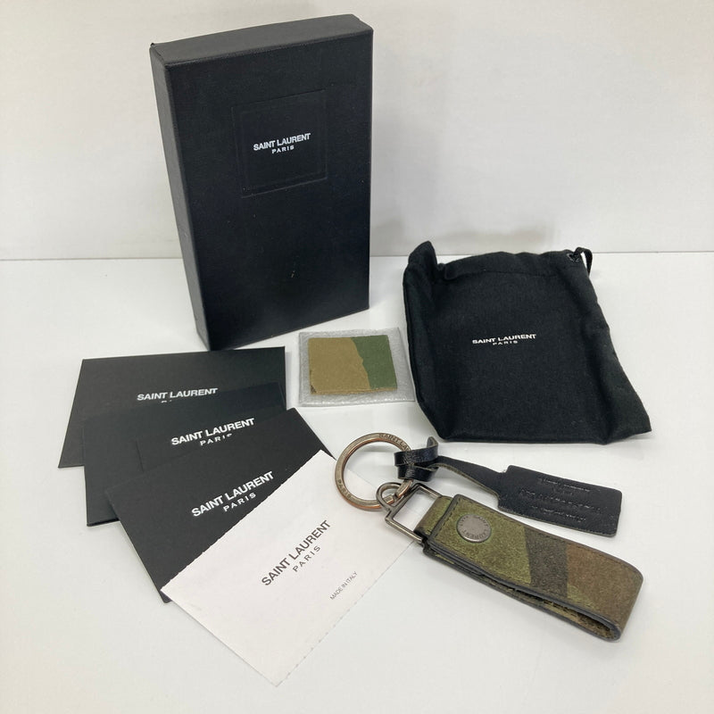【中古品】【メンズ】 Saint Laurent PARIS サンローラン パリ HUNTING KEY RING ハンティング キーリング アクセサリー キーホルダー 183-260804-kk-36-hon カラー：カモフラージュ 万代Net店