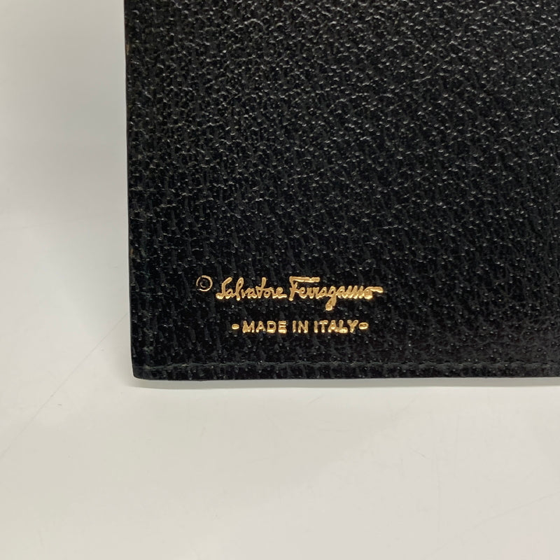 【中古品】【メンズ】 Salvatore Ferragamo サルヴァトーレ・フェラガモ LEATHER LONG WALLET レザー ロングウォレット 二つ折り長財布 181-260804-kk-29-hon カラー：ブラック 万代Net店