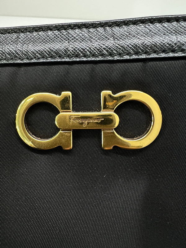 【中古品】【レディース】 Salvatore Ferragamo サルヴァトーレフェラガモ ガンチーニ 2WAY ハンドバッグ AB-21E163 カバン 180-260704-kk-14-hon カラー：BLACK 万代Net店