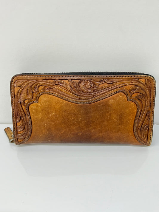 【中古品】【メンズ】 DAYSART デイズアート ARABESQE CARVING WALLET アラベスク カービングウォレット 長財布 ラウンドファスナーウォレット 200-260801-kk-37-hon カラー：NATURAL 万代Net店