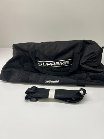 【中古美品】【メンズ/レディース】 Supreme シュプリーム 23AW DUFFEL BAG ダッフルバッグ カバン 149-260704-kk-04-hon カラー：ブラック 万代Net店
