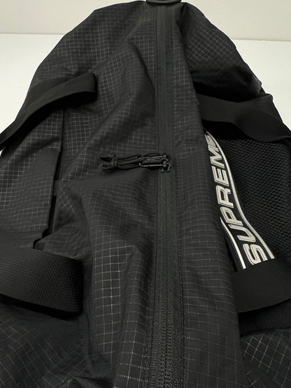 【中古美品】【メンズ/レディース】 Supreme シュプリーム 23AW DUFFEL BAG ダッフルバッグ カバン 149-260704-kk-04-hon カラー：ブラック 万代Net店