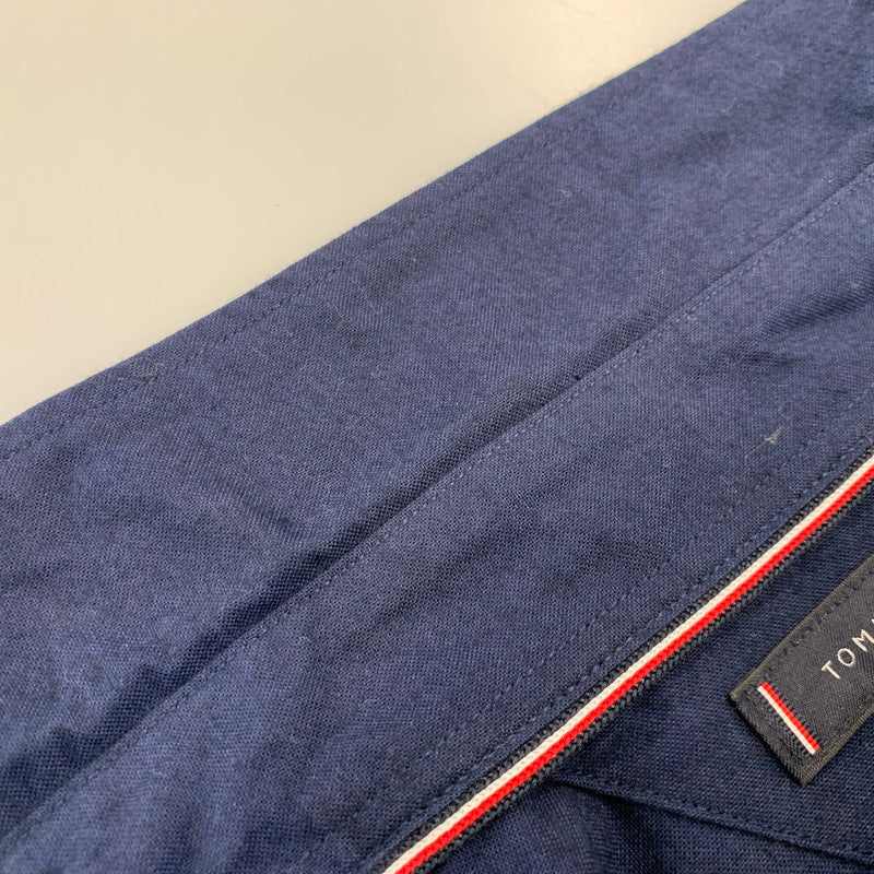 【中古美品】【メンズ】 TOMMY HILFIGER トミーヒルフィガー MW40890 ブラッシュオックスフォードクレストポケットシャツ トップス 147-260715-kh-03-izu サイズ：XL カラー：ネイビー 万代Net店