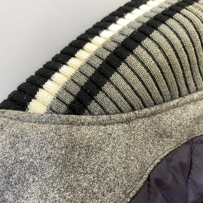 【中古品】【メンズ】 SCHOTT ショット 3132041 ELBOW PATCH SWITCHING STADIUM JACKET スタジアム ジャケット アウター 145-260704-kh-11-izu サイズ：XL カラー：グレー×ブラック 万代Net店