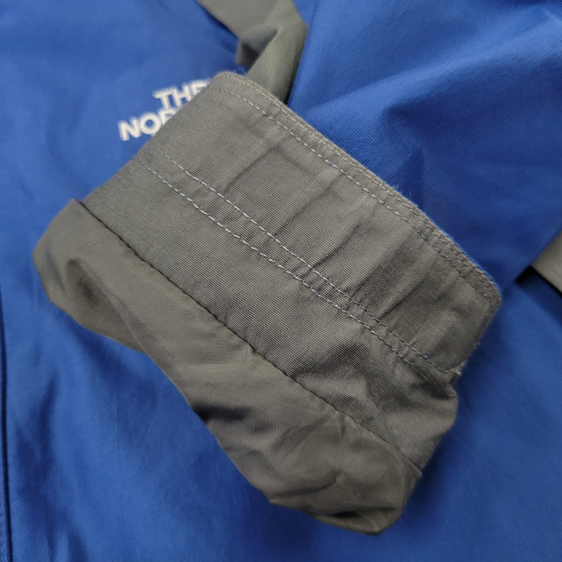 【中古品】【メンズ】 THE NORTH FACE ザ・ノースフェイス V152241 MOUNTAIN HOODED JACKET マウンテン フーデッド ジャケット アウター 144-260706-cs-19-izu サイズ：M カラー：ブルー×グレー 万代Net店