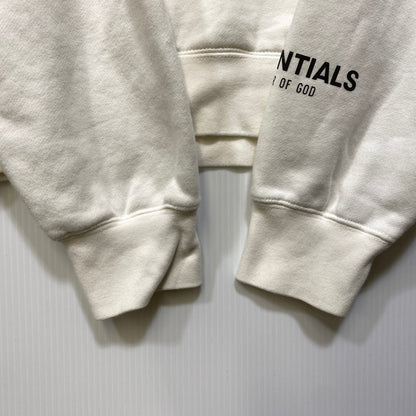 【中古品】【メンズ】 FEAR OF GOD ESSENTIALS フィア オブ ゴッド エッセンシャルズ RUBBER CENTER LOGO HOODED SWEATSHIRT フーデッド スウェットシャツ パーカー 142-260703-kh-11-izu サイズ：M カラー：ホワイト 万代Net店