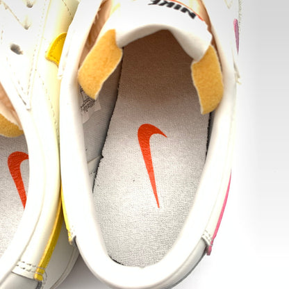 【中古美品】【レディース】 NIKE ナイキ DA6364-106 BLAZER LOW 77 VNTG スニーカー 靴 160-260511-st-11-otoh カラー：セイル/ライトボルドー/ビビッドサルファー 万代Net店