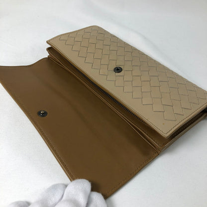 【中古品】【レディース】 BOTTEGA VENETA ボッテガ ヴェネタ イントレチャート 2つ折り 長財布 財布 181-260624-sm-03-otoh カラー：ライトベージュ キャメルベージュ 万代Net店