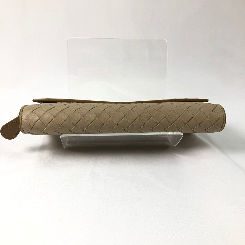 【中古品】【レディース】 BOTTEGA VENETA ボッテガ ヴェネタ イントレチャート 2つ折り 長財布 財布 181-260624-sm-03-otoh カラー：ライトベージュ キャメルベージュ 万代Net店