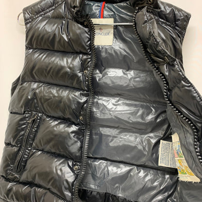 【中古品】【メンズ】 MONCLER モンクレール MONCLER TIB GILET TIB VEST モンクレール　ベスト 147-250216-kn-1-oto サイズ：不明 カラー：ブラック　黒 万代Net店