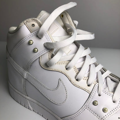 【中古品】【レディース】 Nike Wmns Dunk High SE Pearl DM7607-100　ナイキ ウィメンズ ダンク ハイ SE パール スニーカー 靴 160-260714-sm-03-otoh カラー：ホワイト 万代Net店