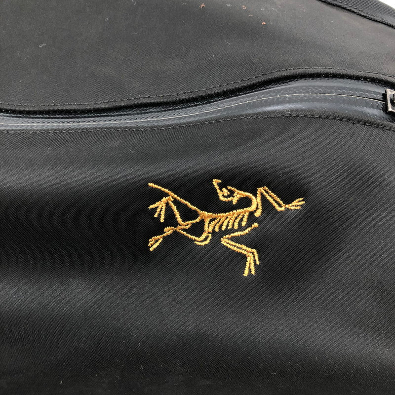 【中古品】【メンズ】 ARC'TERYX SHOULDER BAG カバン 188-260728-sm-03-otoh カラー：ブラック 万代Net店
