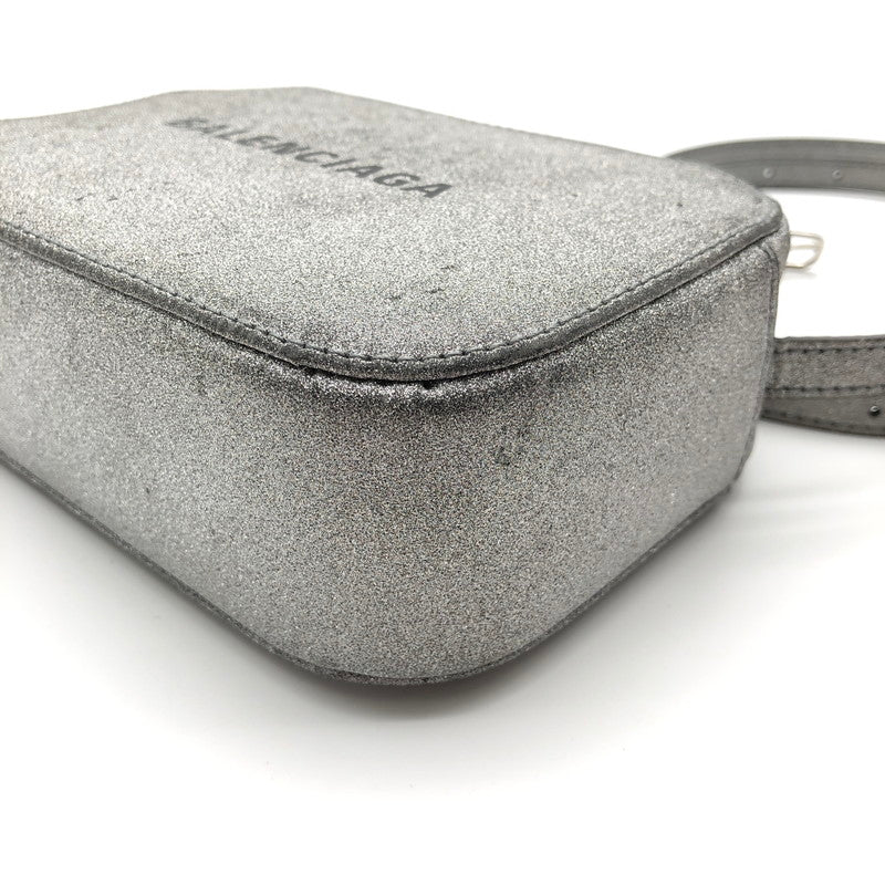 【中古品】【レディース】 BALENCIAGA 552372 バレンシアガ エブリデイ カメラバッグ ショルダーバック カバン 180-260626-sm-05-otoh カラー：シルバー グリッター 万代Net店