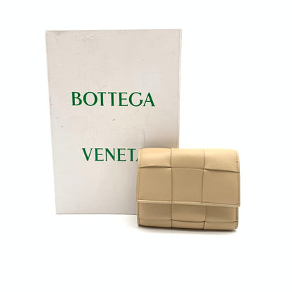 【中古品】【レディース】 BOTTEGA VENETA ボッテガ・ヴェネタ カセット 三つ折りファスナーウォレット 財布 181-260427-ts-02-otoh カラー：ベージュ 万代Net店