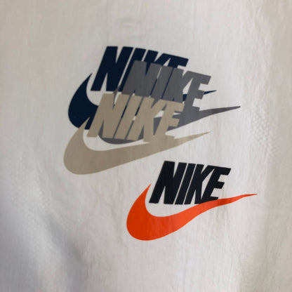 【中古品】【メンズ】 NIKE DV3313-133 ナイキ ナイロンジャケット パーカー 147-260617-sm-01-otoh サイズ：XL カラー：ホワイト 万代Net店
