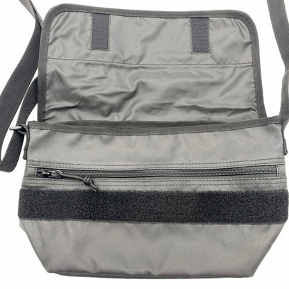【中古品】【メンズ】 THRASHER スラッシャー メッセンジャーバッグ ショルダーバッグ 鞄 188-260621-st-03-otoh カラー：ブラック 万代Net店