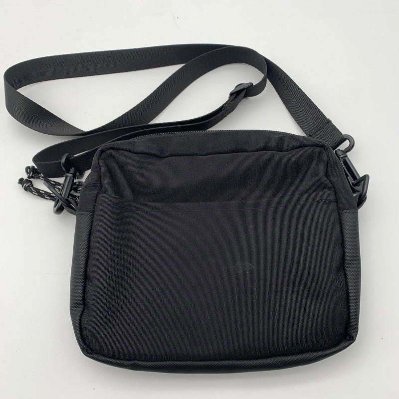 【現状渡し品】【メンズ】 THRASHER スラッシャー ミニショルダーポーチ バッグ 鞄 188-260621-st-06-otoh カラー：ブラック 万代Net店