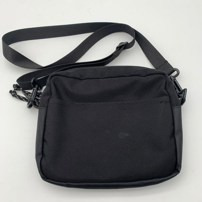 【現状渡し品】【メンズ】 THRASHER スラッシャー ミニショルダーポーチ バッグ 鞄 188-260621-st-06-otoh カラー：ブラック 万代Net店