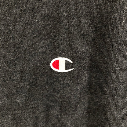 【中古品】【メンズ】 Champion チャンピオン ワンポイント 刺繍ロゴ クルーネック スウェットシャツ 147-260618-sm-12-otoh カラー：チャコールグレー 万代Net店