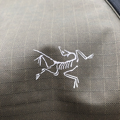 【中古品】【メンズ】 ARC'TERYX X000009623 アークテリクス グランヴィル ショルダー バッグ カバン 188-260622-sm-03-otoh カラー：オリーブ・カーキ系 万代Net店