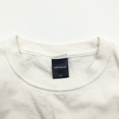 【中古品】【メンズ】 APPLEBUM Barcelona '92 Boy T-shirt アップルバム バスケ少年プリント TEE 147-260630-sm-01-otoh サイズ：L カラー：ホワイト 万代Net店