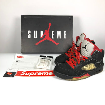 【中古品】【メンズ】 NIKE SUPREME 824371-001 AIR JORDAN 5 RETRO BLACK シュプリームとナイキ コラボ スニーカー 靴 160-260710-sm-06-otoh カラー：ブラック 万代Net店