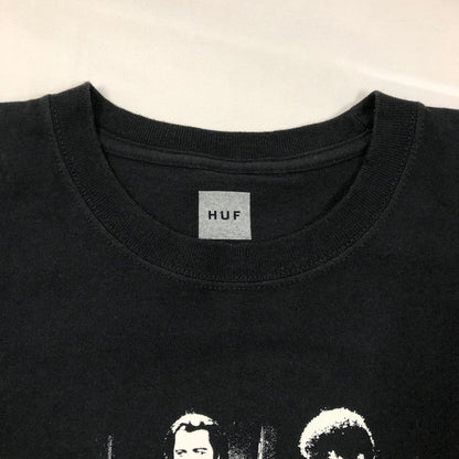 【中古品】【メンズ】 HUF PULP FICTION ERA S/S TEE ハフ パルプ・フィクション Tシャツ ブラック 147-260722-sm-05-otoh サイズ：XL カラー：ブラック 万代Net店