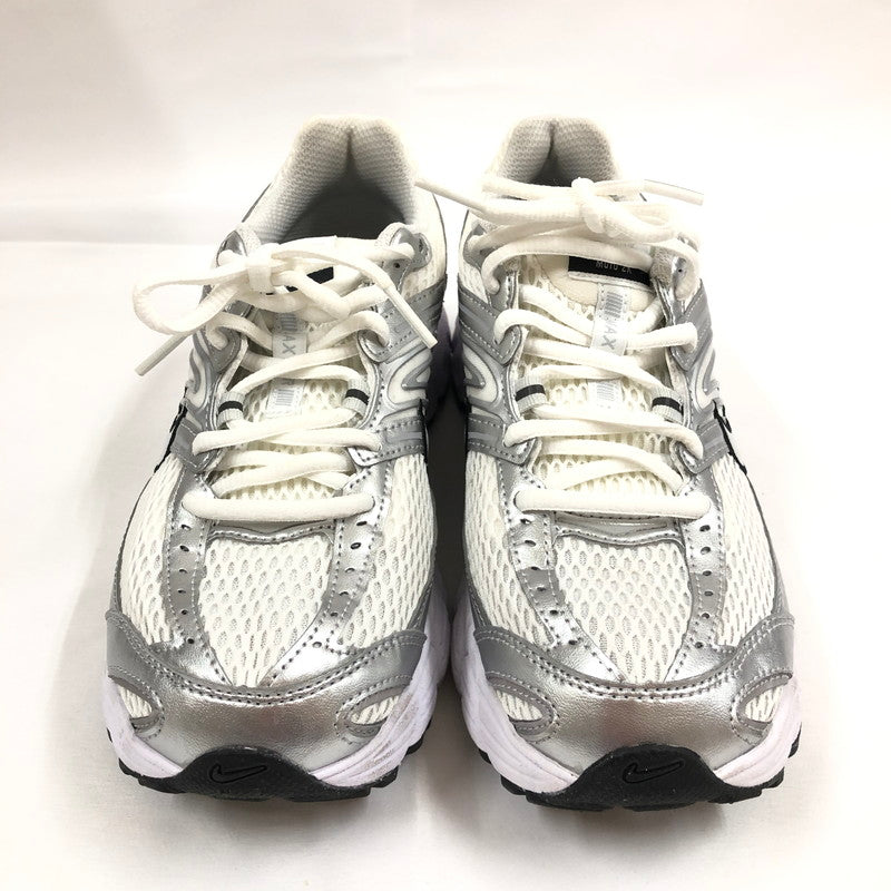 【中古品】【レディース】 NIKE ナイキ HQ2056 103 AIR MAX MOTO エア マックス モト　2K スニーカー 靴 160-260903-sm-02-otoh カラー：ホワイト×メタリックシルバー 万代Net店