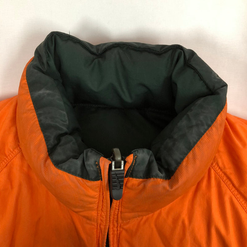 【中古品】【メンズ】 NIKE H40408QVE 00S REVERSIBLE DOWN JACKET リバーシブル ワンポイント刺繍 ダウンジャケット 147-260915-sm-02-otoh カラー：ダークグリーン　オレンジ 万代Net店