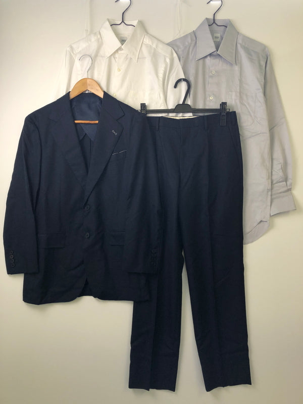 【中古品】【メンズ】 TAKEO KIKUCHI タケオキクチ セットアップ スーツ + シャツ2枚セット 147-260904-AS-26-hon サイズ：2 カラー：ネイビー 万代Net店